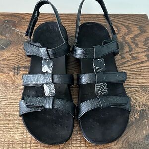 Vionic Amber Black Adjustable Orthopedic Sandals Size 9